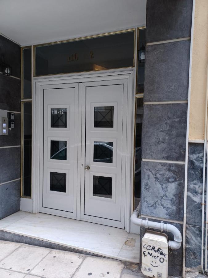 Marina Zeas Livemodern Apartment พีเรียส ภายนอก รูปภาพ