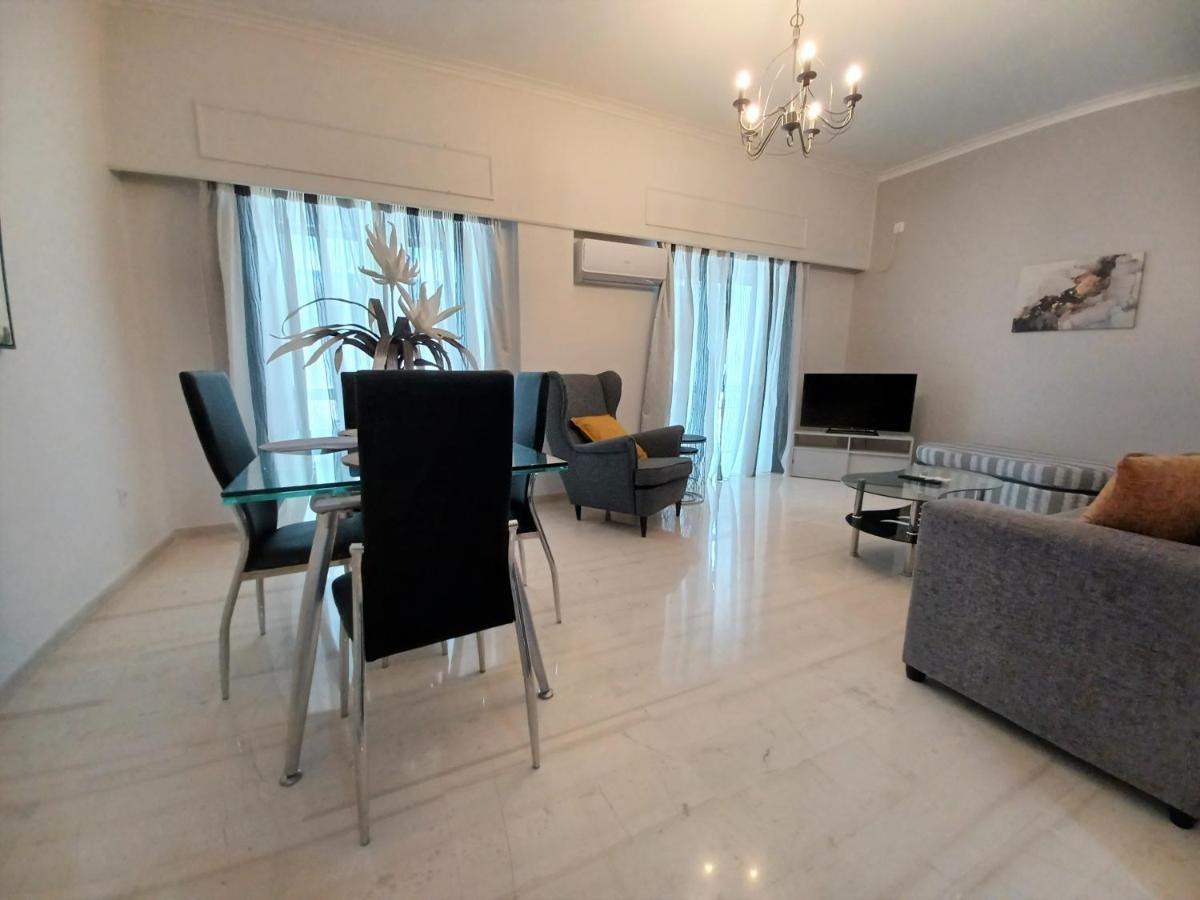 Marina Zeas Livemodern Apartment พีเรียส ภายนอก รูปภาพ