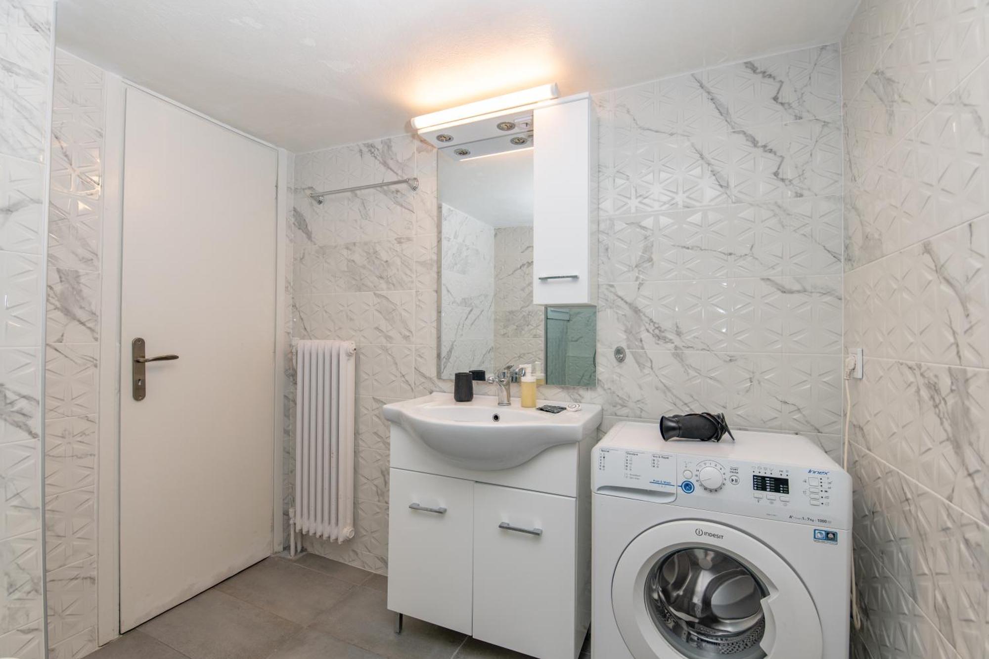Marina Zeas Livemodern Apartment พีเรียส ภายนอก รูปภาพ